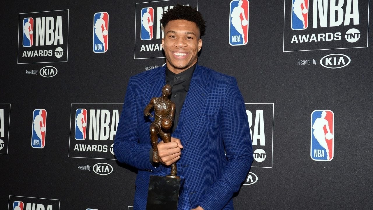 Giannis-Antetokounmpo-NBA-MVP-2020-min