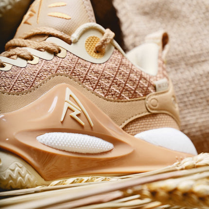 Rigorer Basketbalschoen van Austin Reaves ook bekend als Hillbilly Kobe