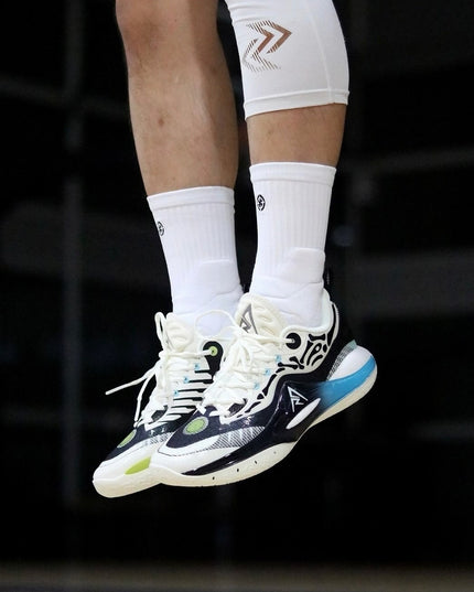 Rigorer AR2 Basketbalschoen Code Blue Skeleton