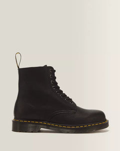 Dr. Martens Pascal Ambassador zwart, zijaanzicht met hiellus.