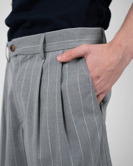 Prohibited Newport Pleated Shorts Grijs
