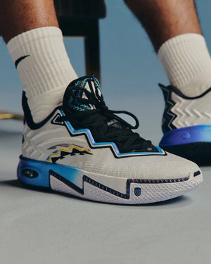 Anta KAI 2 Dallas Kyrie Irving Basketbalschoen