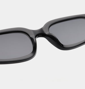 A.Kjærbede Alex zonnebril Black - detail scharnier/binnenzijde