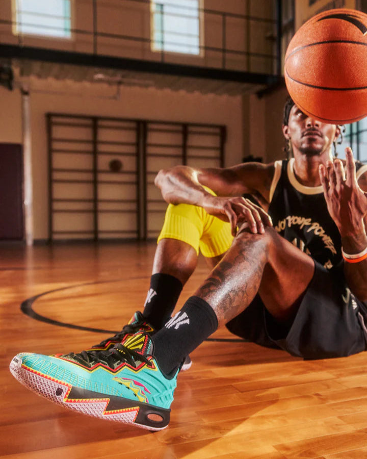 Anta KAI 2 Retro 90s Kyrie Irving Basketbalschoen