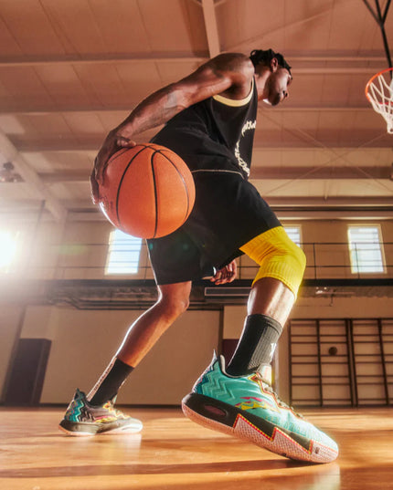 Anta KAI 2 Retro 90s Kyrie Irving Basketbalschoen