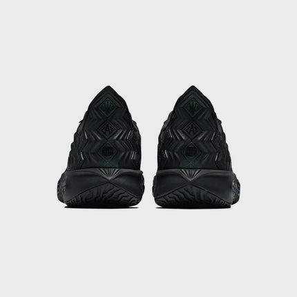 Anta KAI 2 Triple Black Kyrie Irving Basketbalschoen