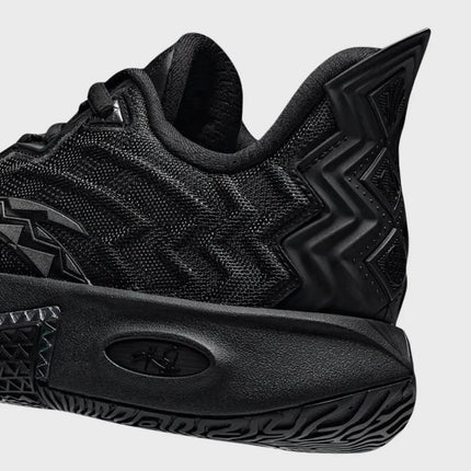 Anta KAI 2 Triple Black Kyrie Irving Basketbalschoen