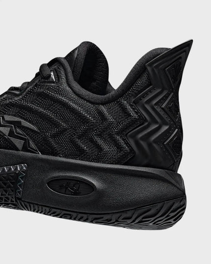Anta KAI 2 Triple Black Kyrie Irving Basketbalschoen