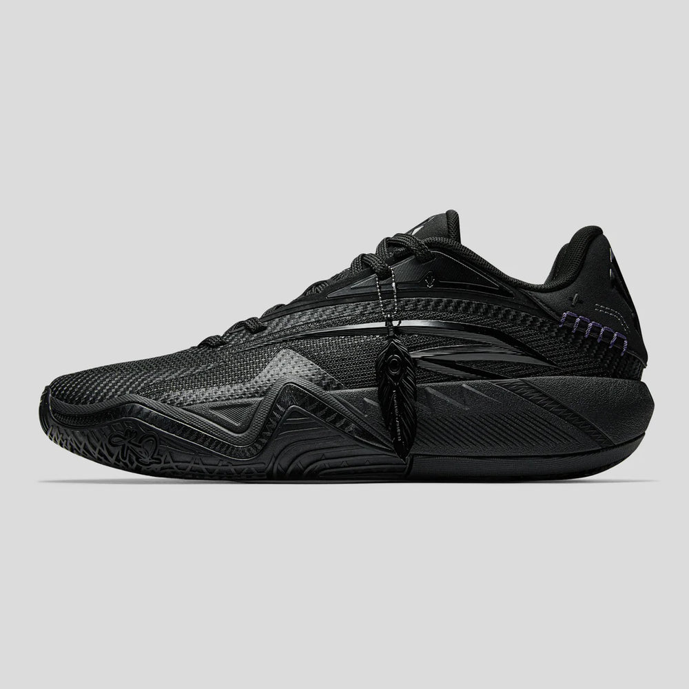 Anta KAI 3 Triple Black Kyrie Irving Basketbalschoen