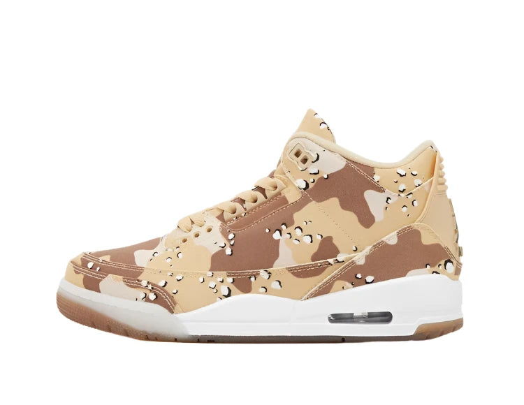 Air Jordan 3 Retro Desert Camo van de zijkant