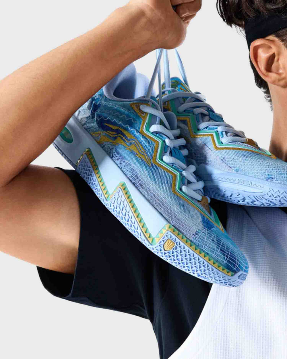 Anta KAI 2 Klay Basketbalschoen links