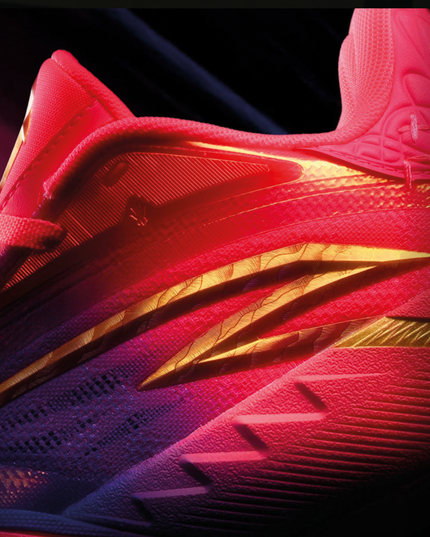 Anta KAI 3 432HZ sfeerbeeld basketballers gymzaal  close up