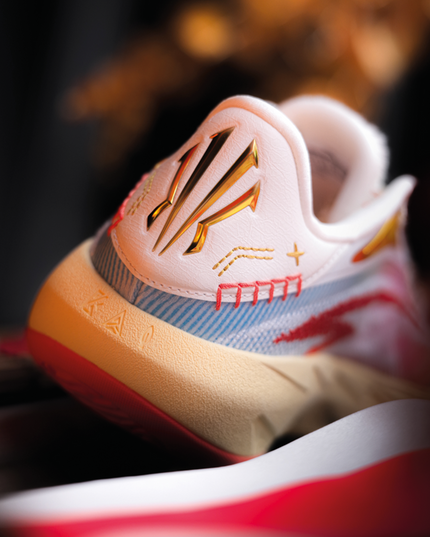Anta KAI 3 Chinese New Year detail hak gouden kyrie irving logo