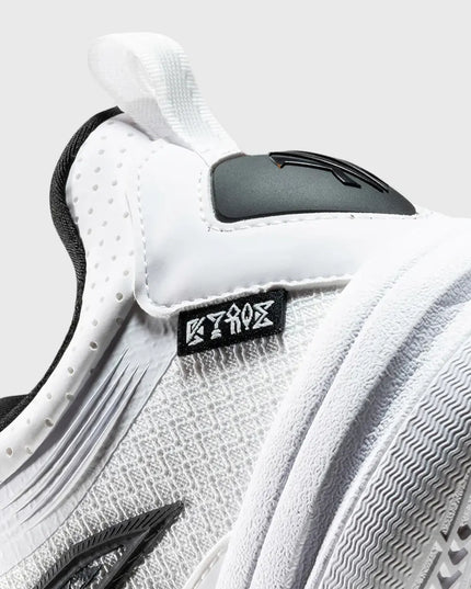 Chaussure de basket-ball Anta KAI 1 Team blanche