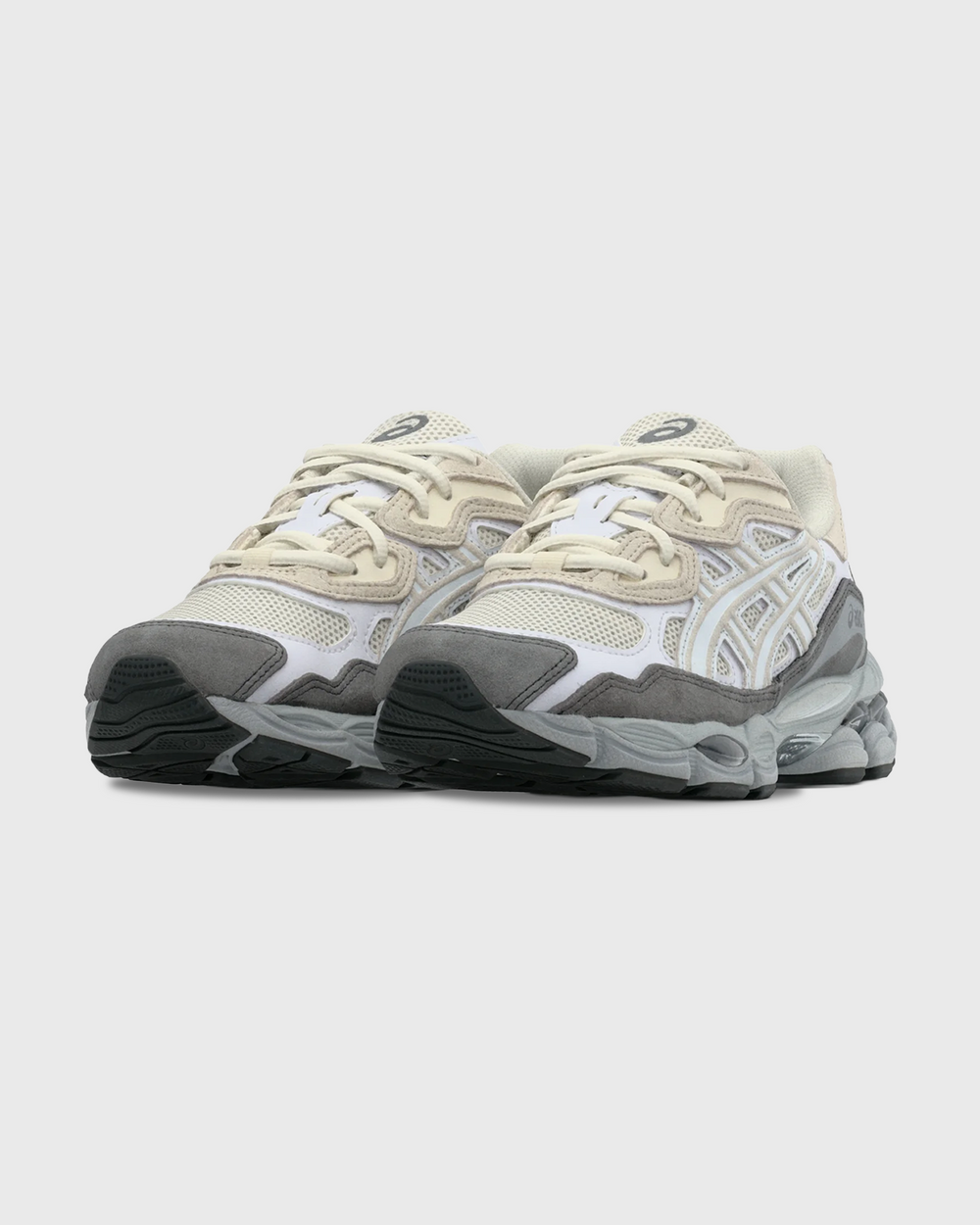 Asics Gel NYC Sneaker Cream White zijaanzicht linkerschoen