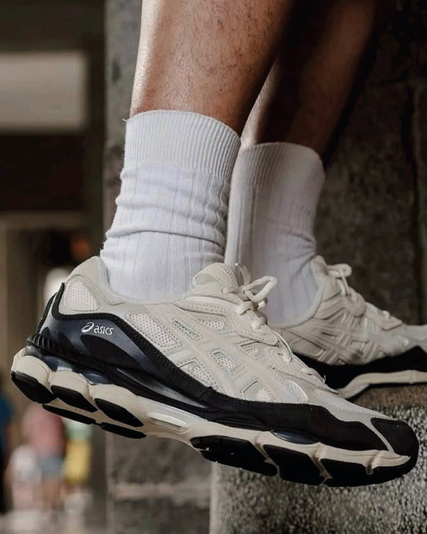 Asics Gel NYC Sneaker Beige / Grijs marketing