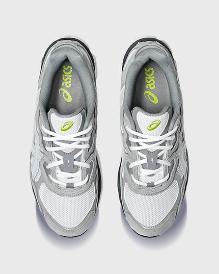 Asics Gel NYC Sneaker wit / Grijs bovenaanzicht