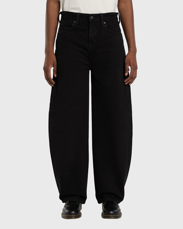 Dickies 998 Baggy Barrel Carpenter Lange Broek Zwart vooraanzicht model onderkant