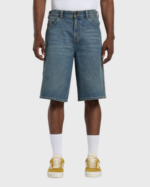 Dickies Loose Short J Khaki Blauw vooraanzicht met model 
