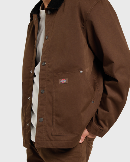 Dickies Union Barn Jacket Bruin zijaanzicht zak logo dickies