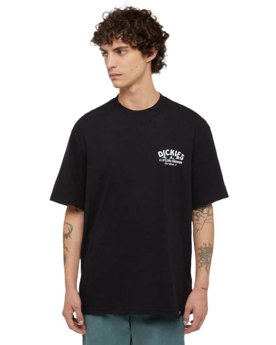 Dickies Companion T-Shirt zwart op model 