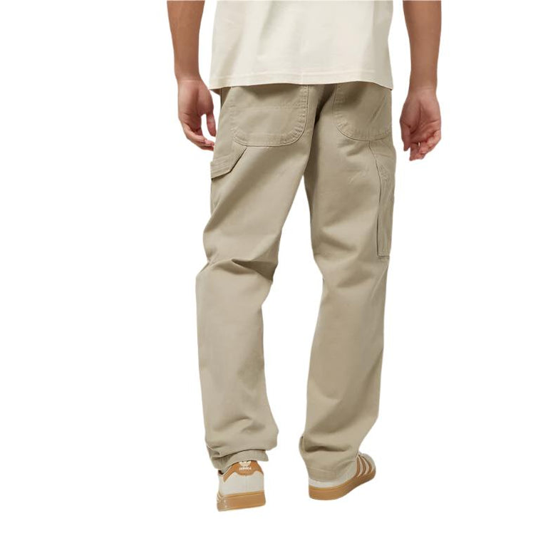 Dickies_Duck_Carpenter_Lange_Broek_Beige_Model_achterkant