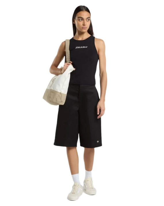 Dickies Rib Top uitgezoomd op model