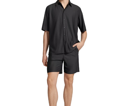 Drum-Pleated-Short-Black-Model-Full-Body