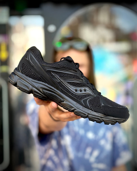 Saucony Ride Millennium Sneaker Zwart