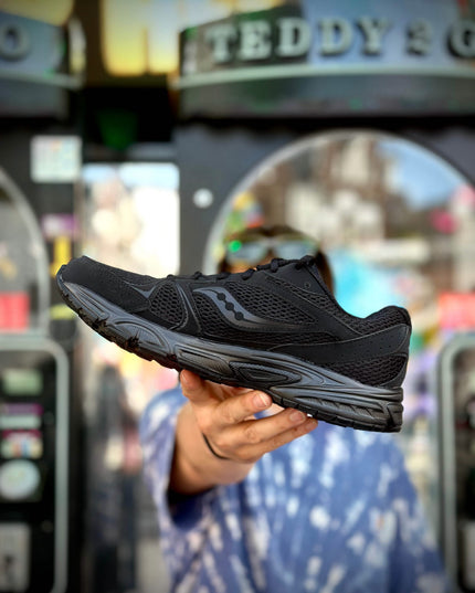 Saucony Ride Millennium Sneaker Zwart