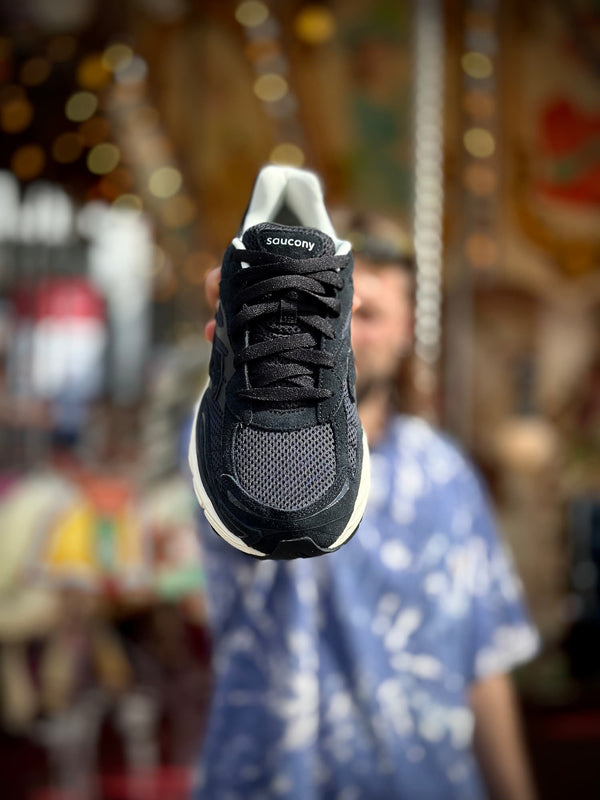 Saucony Progrid Omni 9 Sneaker Zwart