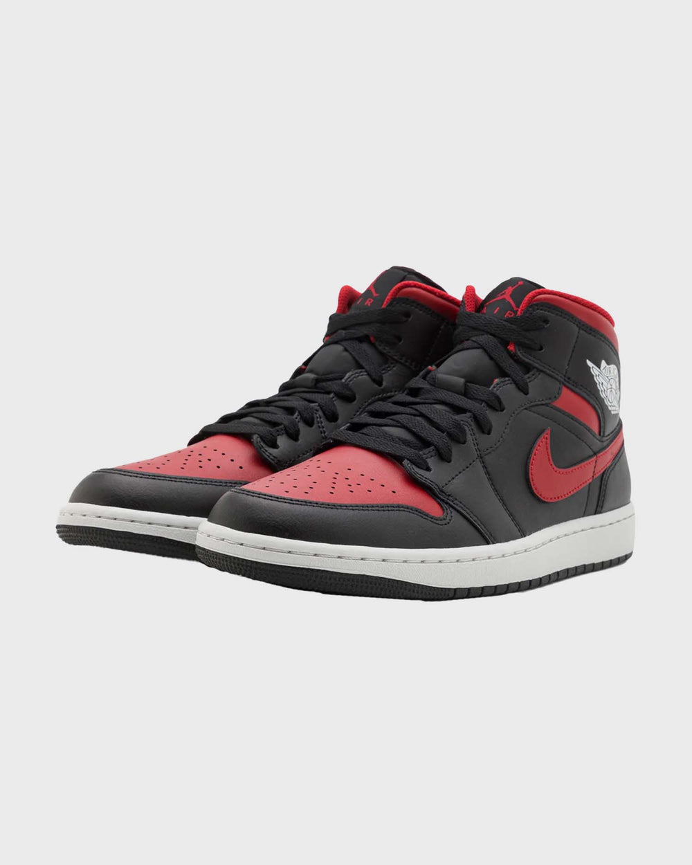 Air Jordan 1 Mid Schoen Bred