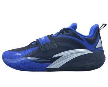 Bombardeer n deze basketbalschoenen het scorebord met punten. Ze