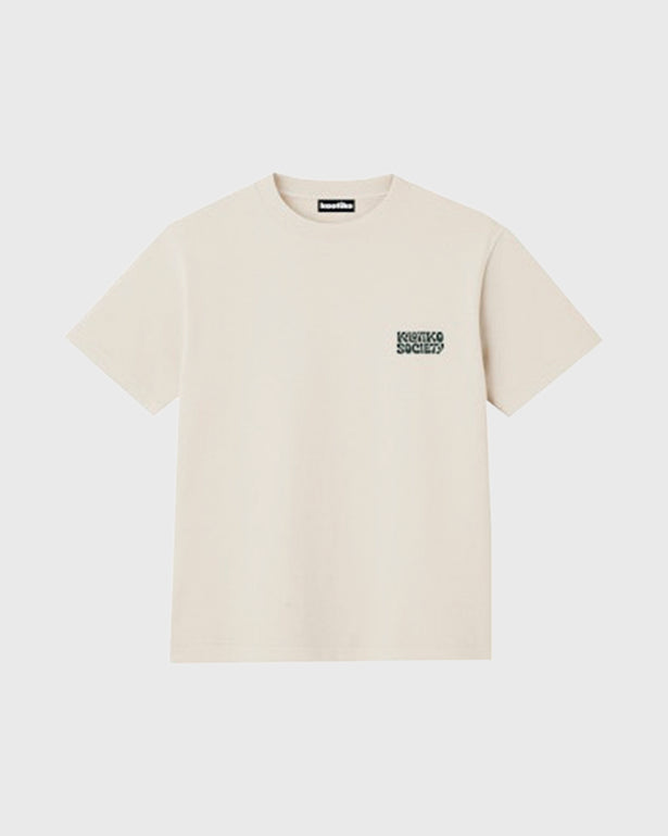 Kaotiko Close Session T-shirt Creme logo opdruk groen vooraanzicht