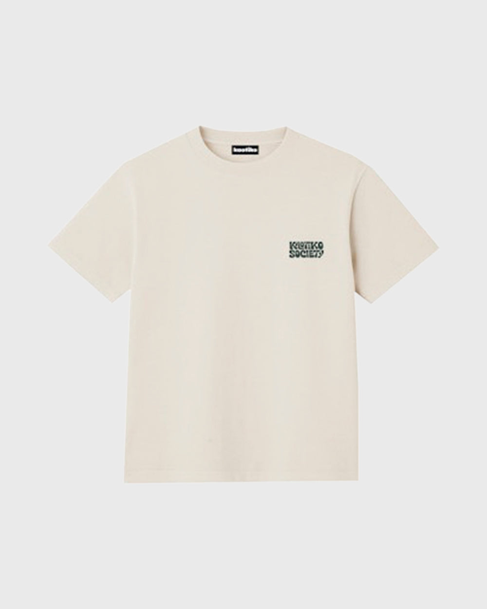 Kaotiko Close Session T-shirt Creme logo opdruk groen vooraanzicht