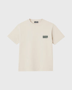 Kaotiko Close Session T-shirt Creme logo opdruk groen vooraanzicht