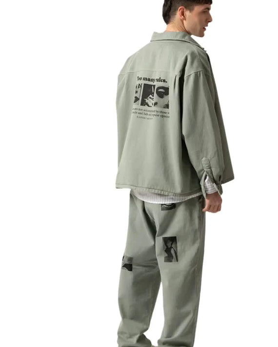 Kaotiko Soft Army Relaxed Pants Groen Achterkant Model