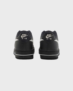 Nike Air Force 1 GS Zwart Wit Nike air achteraanzicht