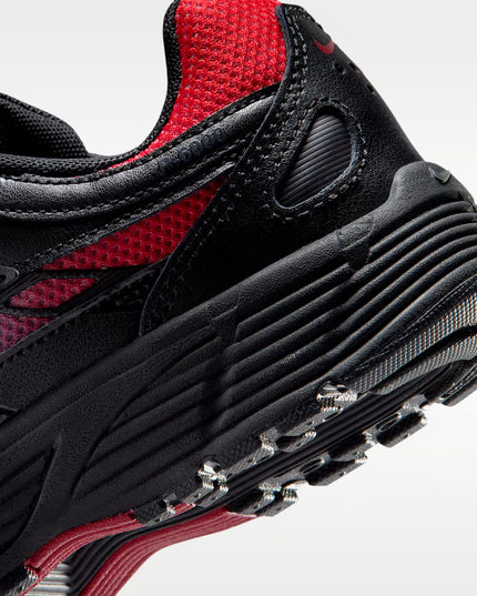 Nike P-6000 Sneaker Zwart / Blauw / Rood Fade