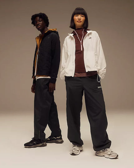 New Balance 9060 Sneaker Zwart Grijs &nbsp;(GS) Modellen stock foto nb