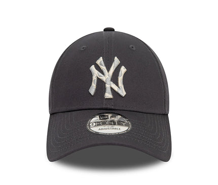 New-Era-New-York-Yankees-Animal-Infill-9Forty-Adjustable-Cap-Grey-Center