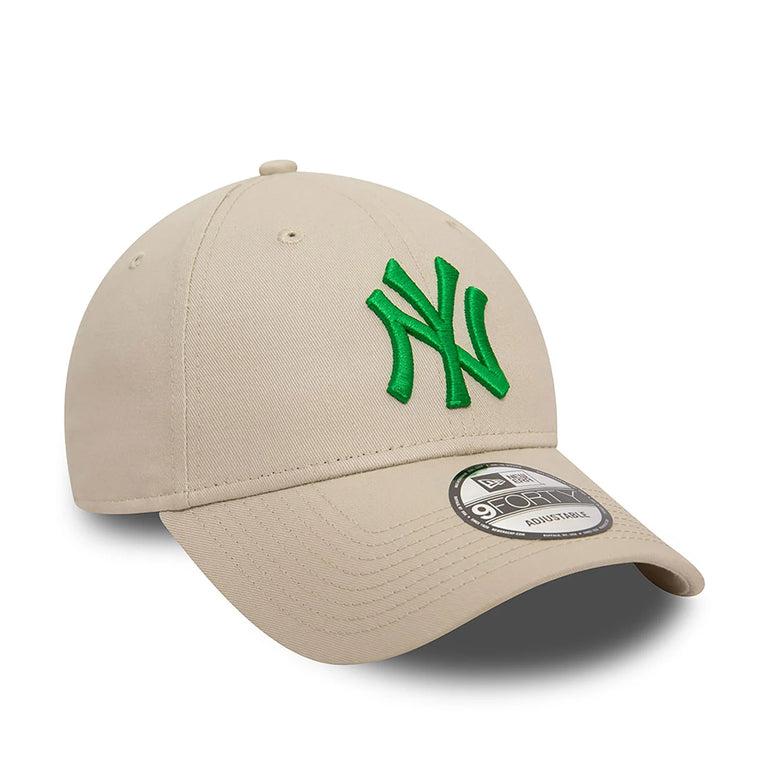 New York Yankees League Essential 9Forty Verstellbare Kappe Grün Beige