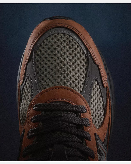 New Balance 2010 Sneaker Bruin Zwart stock foto zool new balance