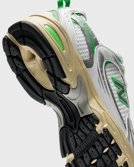 New balance  530 EC  close up