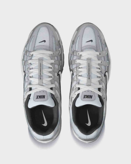 Nike P-6000 Sneaker Zilver BOVENAANZICHT