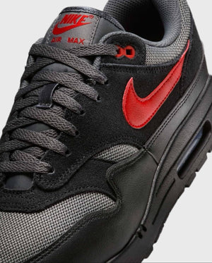 Der Nike Air Max 1  Sneaker Essential S Vamps Schwarz