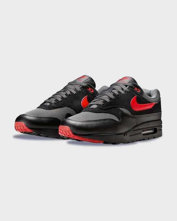 Nike Air Max 1 Sneaker Essential Vamps Zwart pair