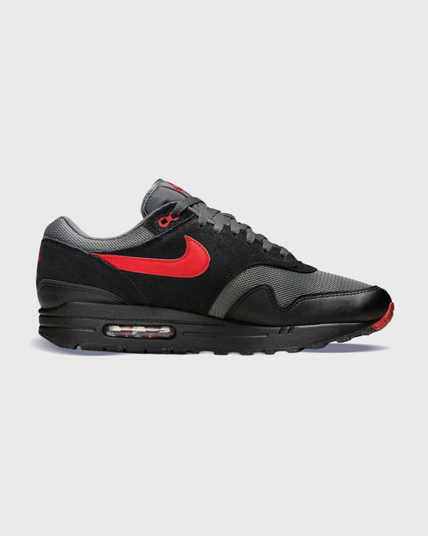 Nike Air Max 1 Sneaker Essential Vamps Zwart rechteraanzicht