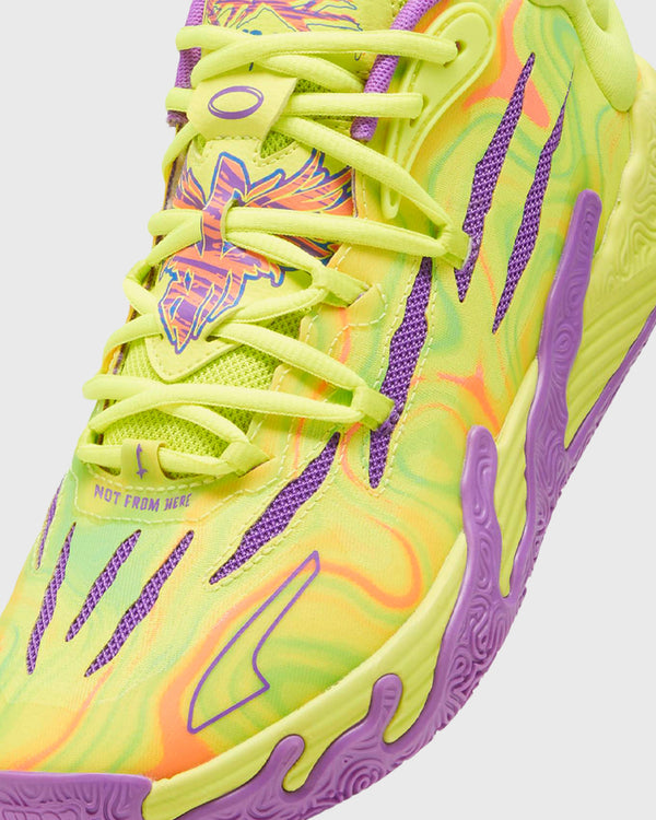 Puma MB.03 Spark Basketbalschoen Geel