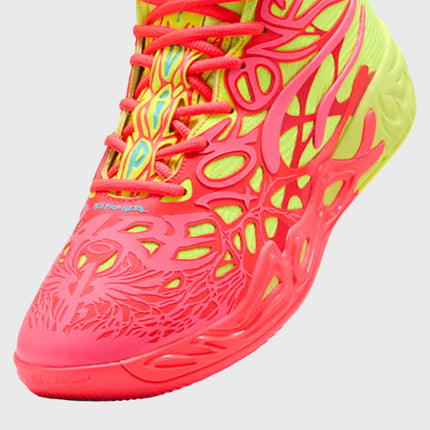 Puma MB.04 1Love Basketbalschoen Geel/Roze